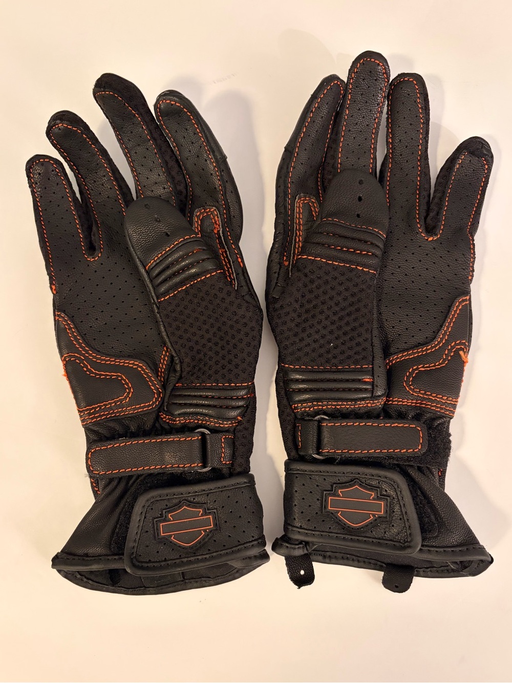 Harley Davidson Women's Vented Under Cuff Gauntlet Gloves, Small. 98162-20VW